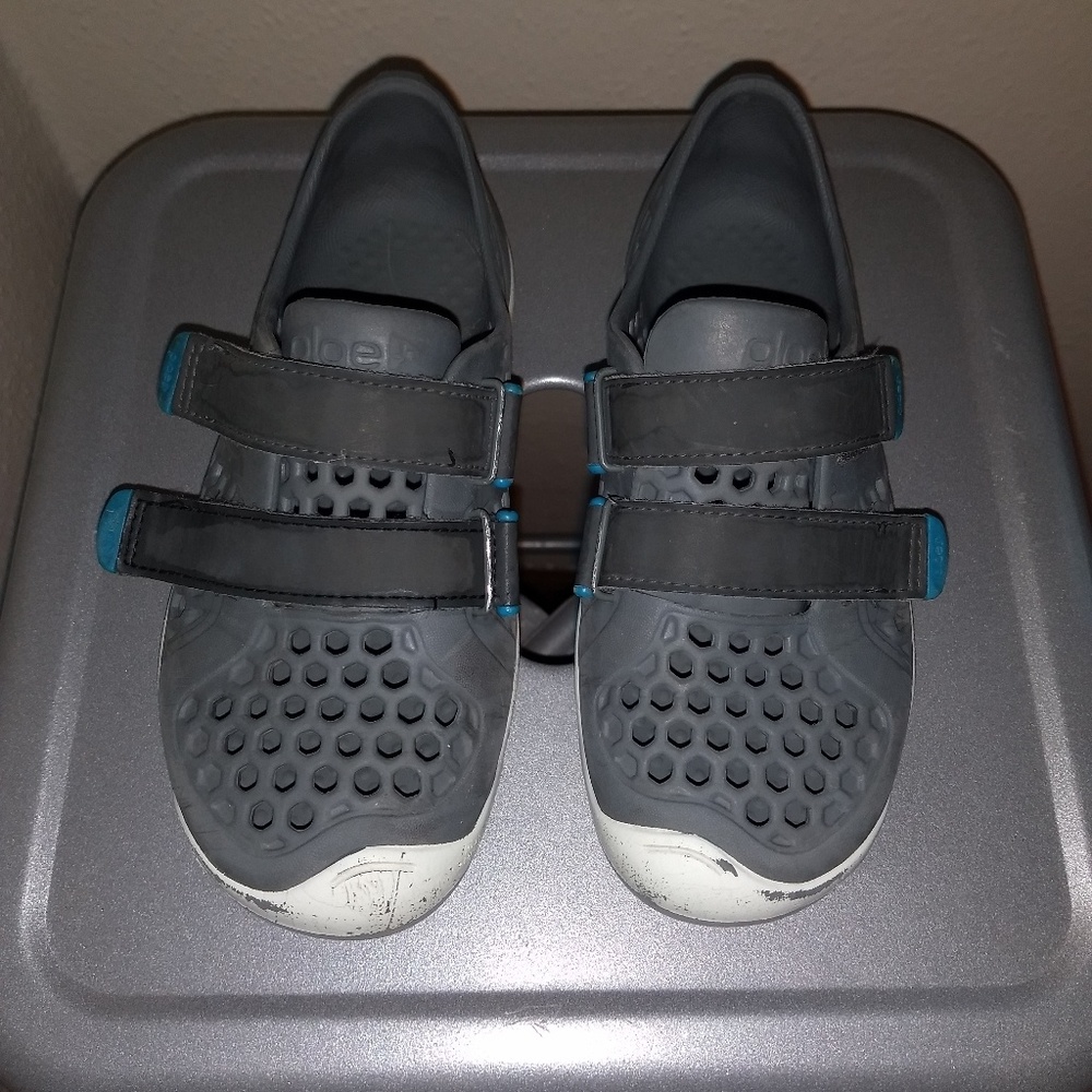 Boy plae shoes